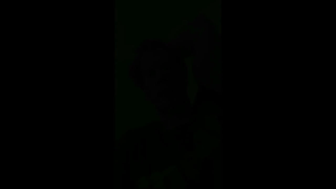 Christian Hunter aanbidt de voeten, sokken en sportschoenen van dommeester Victor straffen