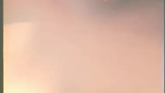 Cewek semok kulit hitam dengan masker superhero putih ini dientot habis-habisan di lapangan parkir
