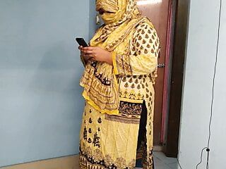 35-jarige Pakistaanse vrouw aangerand door buurjongen, terwijl ze het verschuldigde geld kwam innen