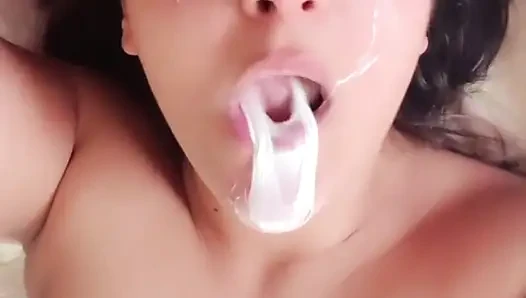 Nude and Making a Bubblegum Mess on Videocall - Bunny Looner