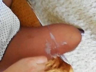 Ruso esposa masturbación con la mano en pantimedias