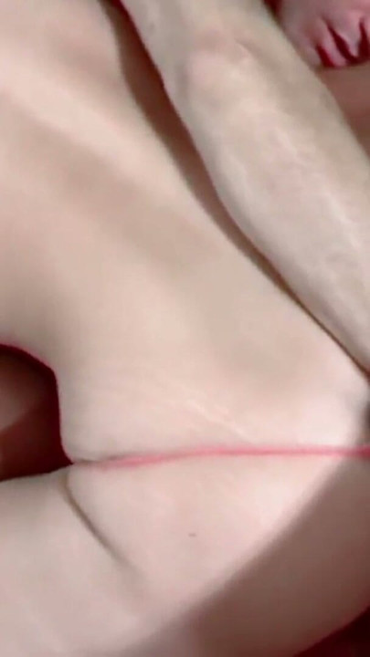 زیبای اسپانیایی با Tits بزرگ مثل یه فاحشه با پاسکال سنت جیمز ارضا می‌شه | کلیپ 2
