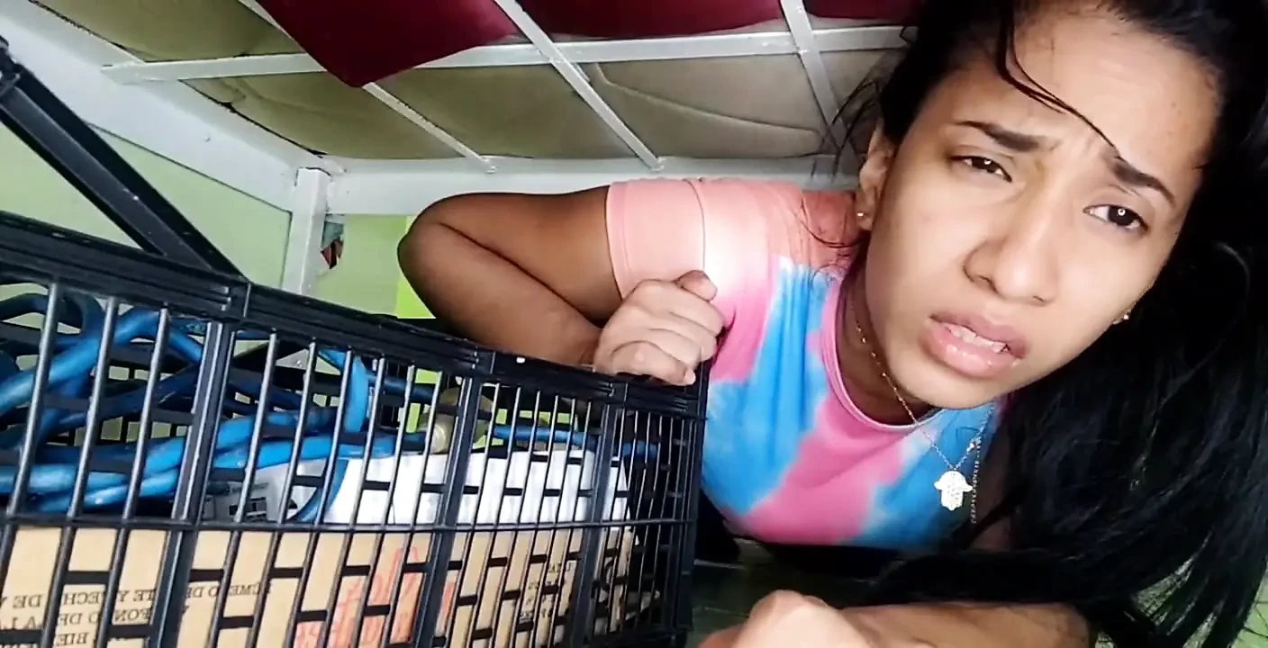 I got stuck under the bed and my step brother took advantage of it I invite you to watch how this video ended