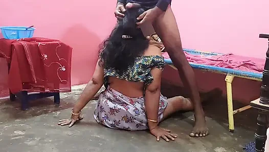 Stiefmutter brachte essen mit, um stiefsohn zu essen, ich packte sie und hatte sex mit ihr