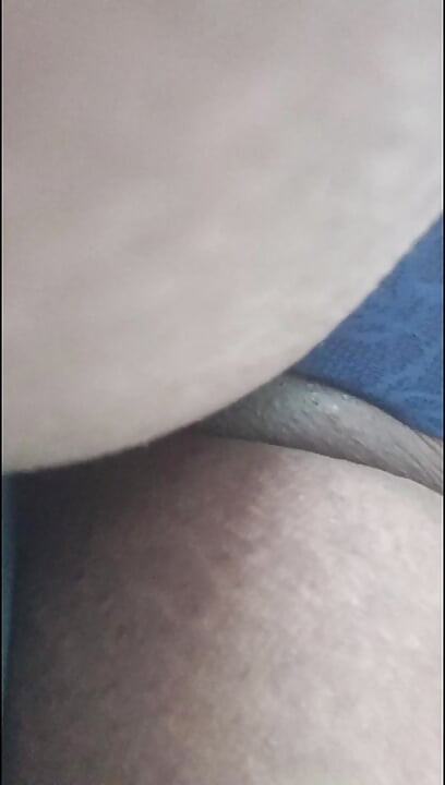 Joy riding fat pussy humping