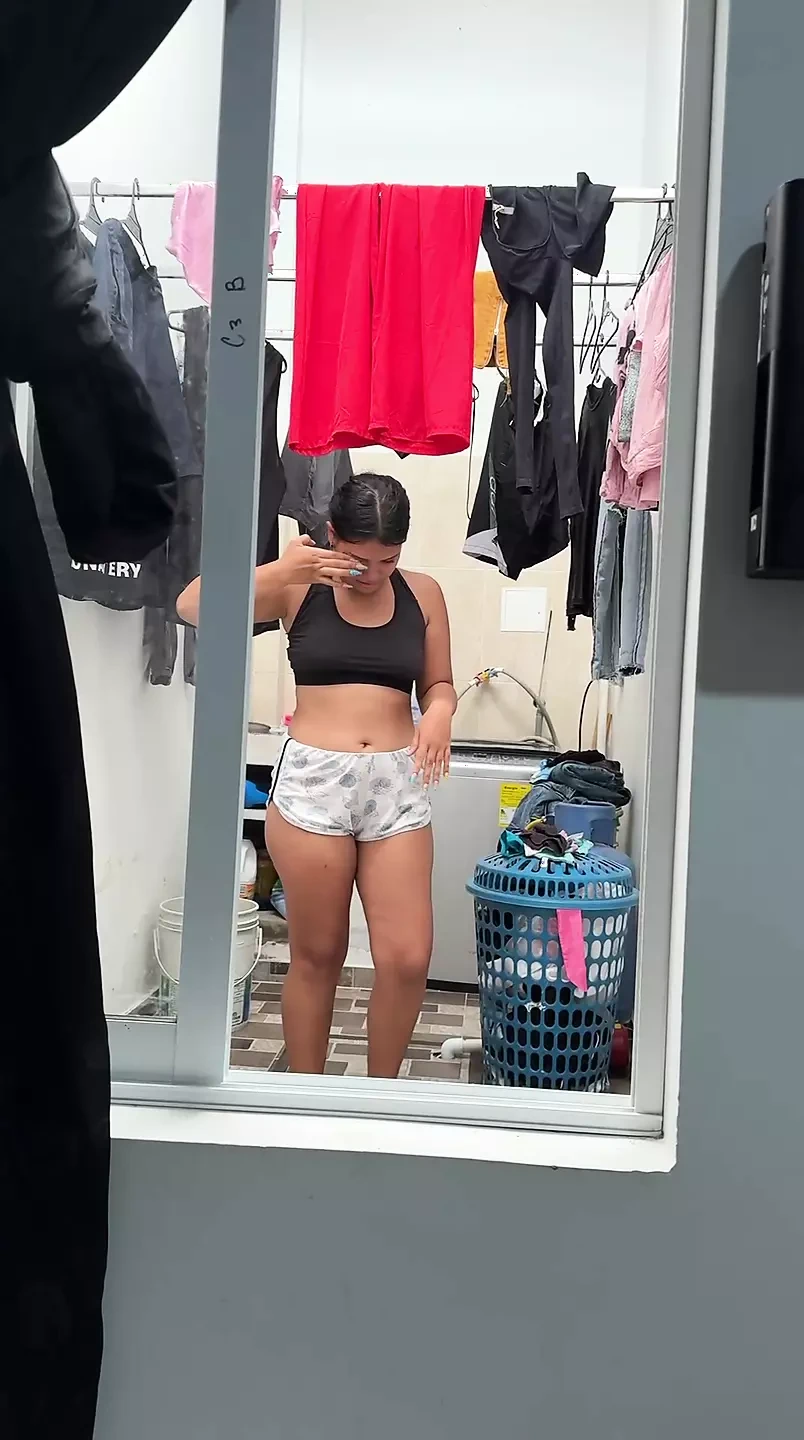 Neighbor how much do you charge me to wash my clothes please I leave work very tired