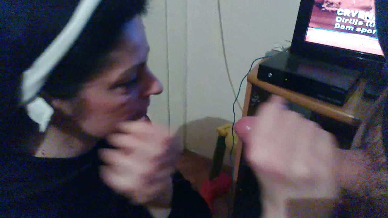 Homemade Sextape, wife on kitchen table