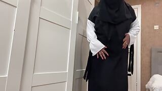 बात करने के साथ बहुत सख्त लंड हिलाने के निर्देश, अरबी पोर्न