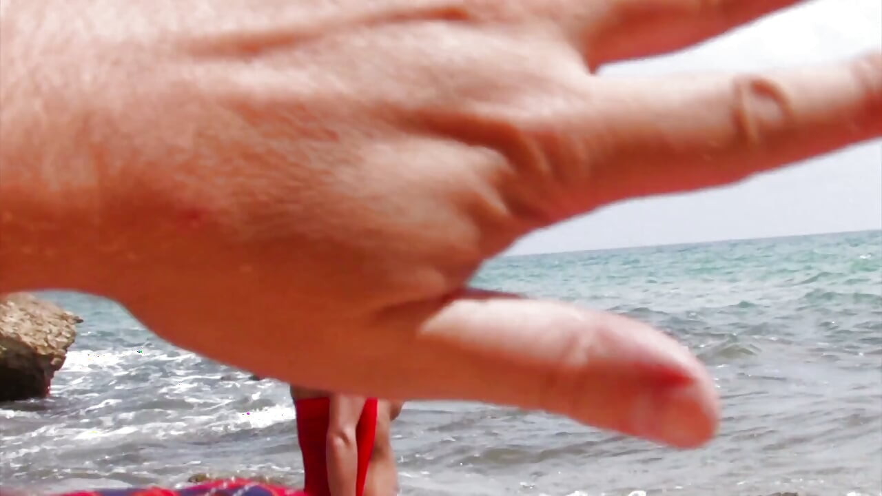 Velmi volná děvka dp na pláži