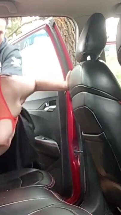 Risky outdoor sex we fucked in the car, in the woods. | Clip 1