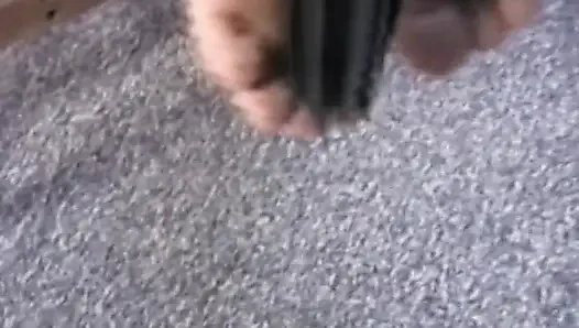 Gadis seksi toketnya dijepit sambil kaki dan tangannya diikat