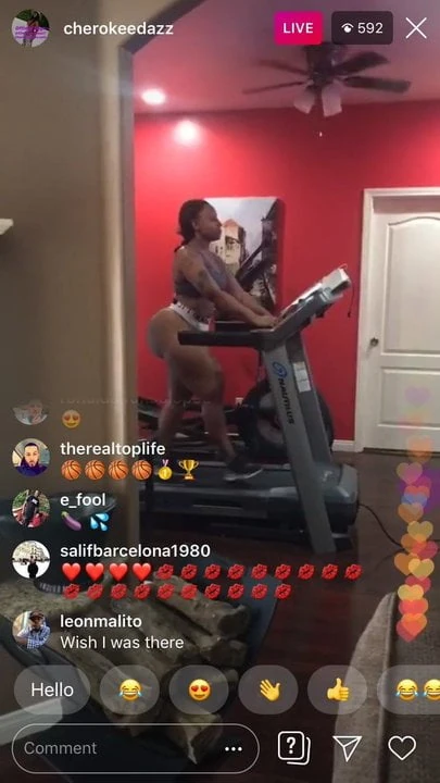 Ass on treadmill