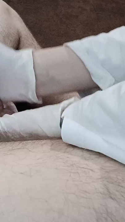 רגע שומט לסת מתוך "מרפאה פרטית זו מסייעת בתרומת זרע"