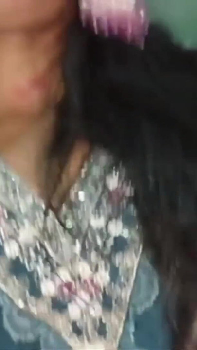 Pengawal keselamatan kali pertama seks hindi pasangan buatan sendiri | Klip 2