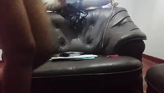 Шри-ланкийская настоящая мачеха, когда ее муж работает