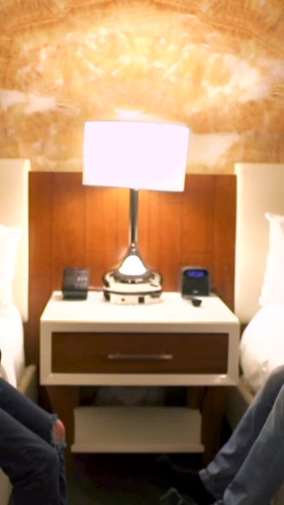 Hotel Helix: Konačno ti | Isječak 1