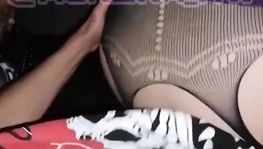 Con 3 hombres en estacionamiento parte 2