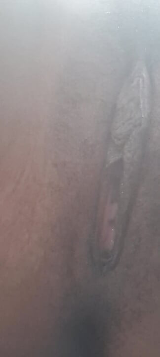 Desi assam bhabi show hairy pussy boobs and fingering