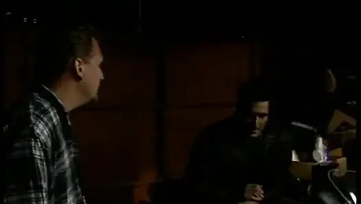 Geiler onkel erwischte seine junge nichte auf dem hop, streichelt ihre muschi