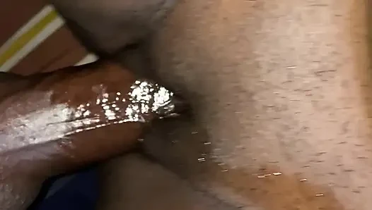 Ngentot dan fingering memek tebal tetanggaku sampai aku crot di dalam memeknya