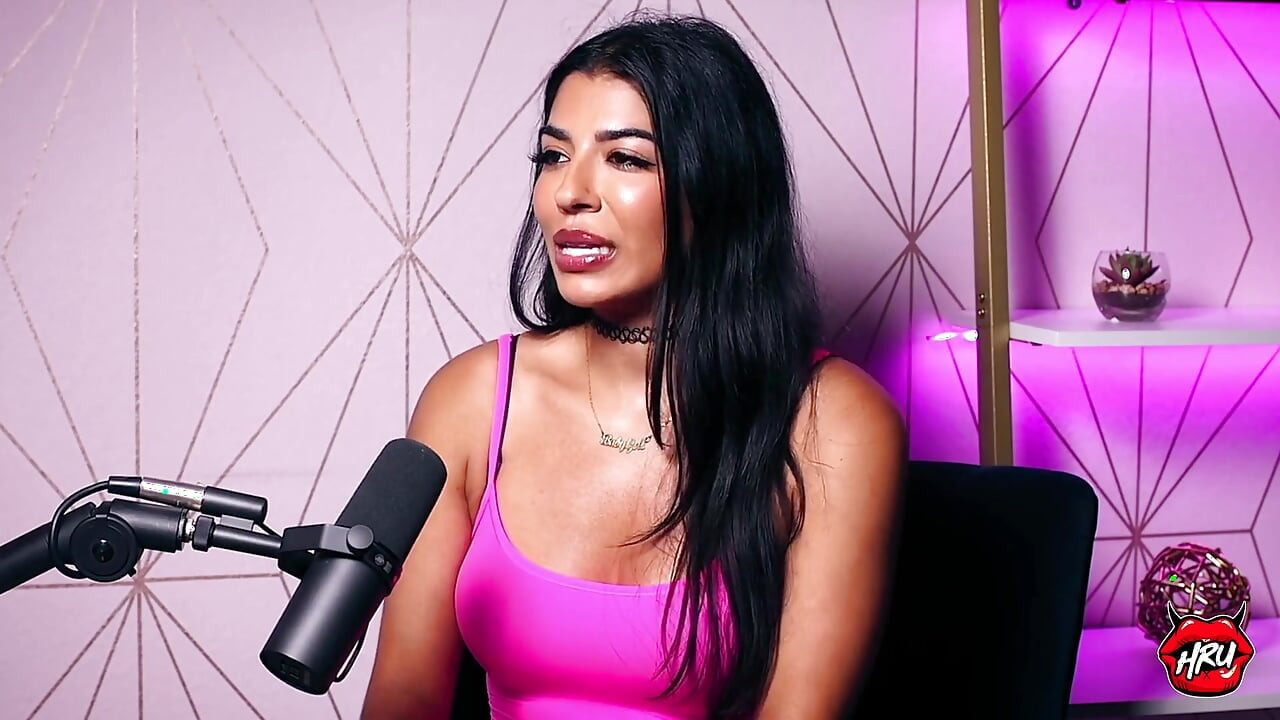 Från Icu sjuksköterska till Bollywood vuxenstjärna: Jasmine Shernis vilda karriär switch