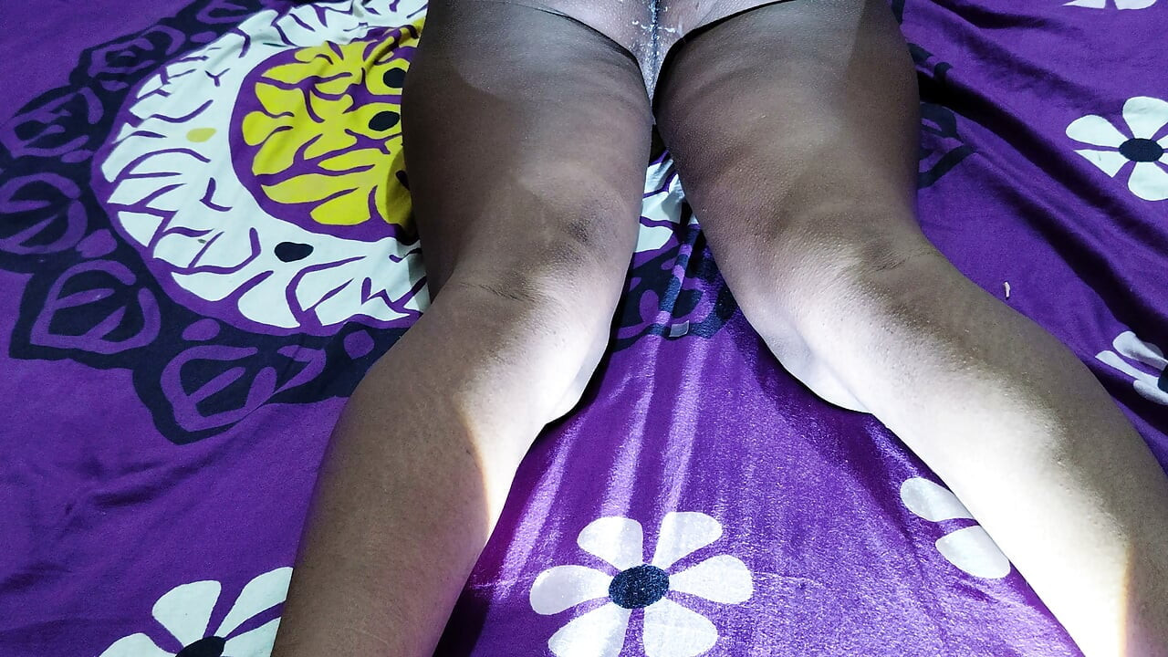 Una polla tan grande con una polla en la espalda de la