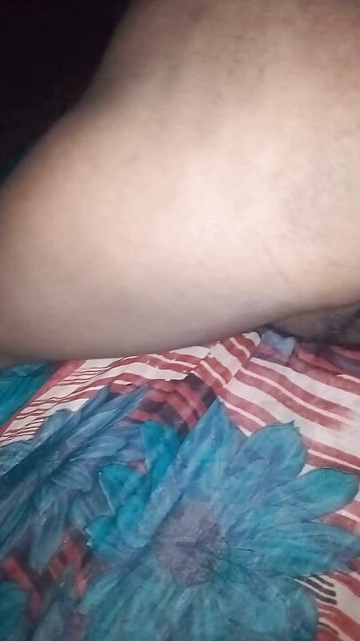 Bhabhi Apne husband se chut uthha uthha ke chudai ki