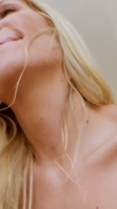 Hot tall and busty blondie Florane Russell sucks and fucks in this homemade video and gets creampied | Clip 2