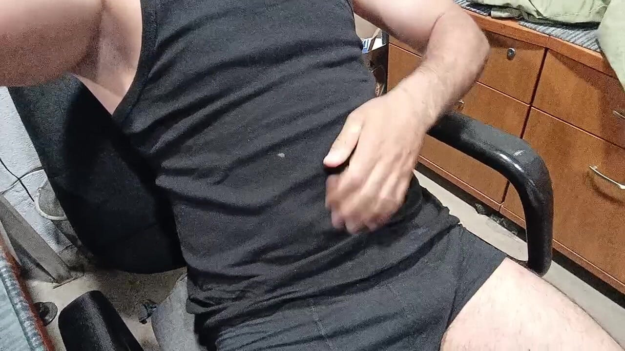 I'm looking for a woman to make a porn movie with