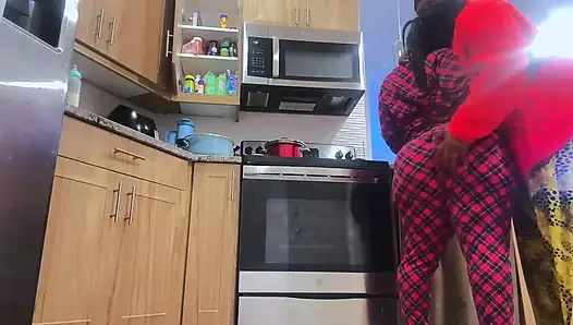 Возбуждение на кухне