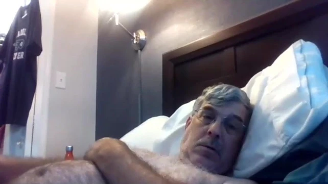 Old man daddy cum on cam 91