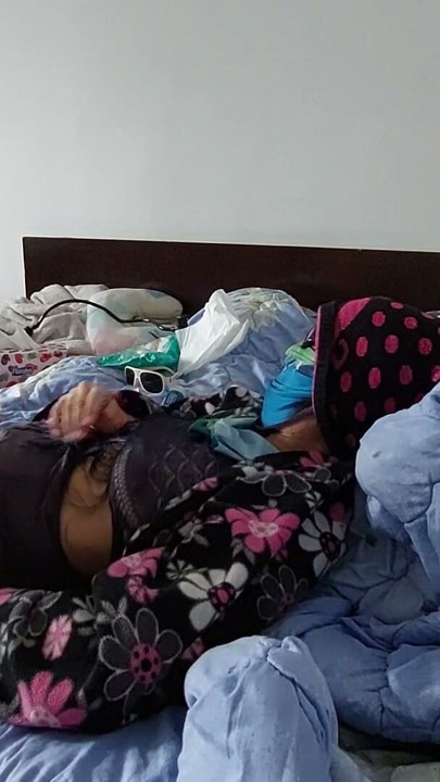 Sexy wife doing chores in the house naked. Cum on wife's big ass. Hot foreplay with a couple, oil massage on the body. | Clip 1