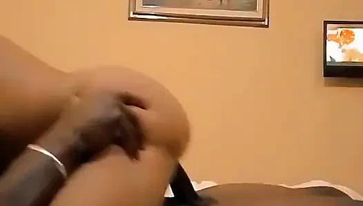 Pengunjung tetangga lagi