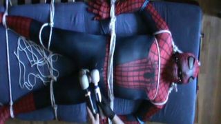 Spiderman, cosquillas, cbt y disfrutando