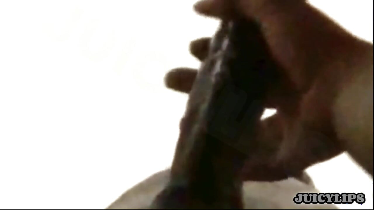 JUICY LIPS-slurped his dick so good making him NUT!!! In 5mins
