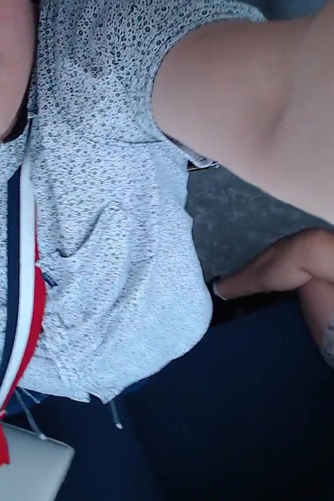 Young Venezuelan Woman Moans More Without a Condom