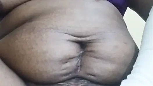 Purple colour bikini potudu oluku readya eruku aunty