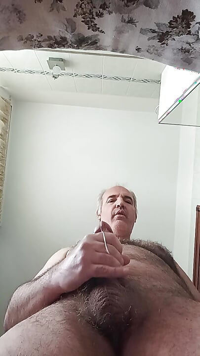 Tutorial for a Pleasant Penis Massage with a Flow of Sperm on the Smartphone Screen