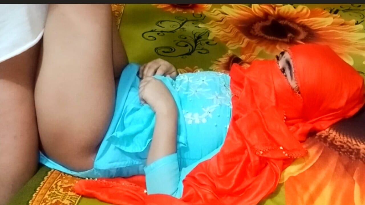 The girl is completely restless for sex