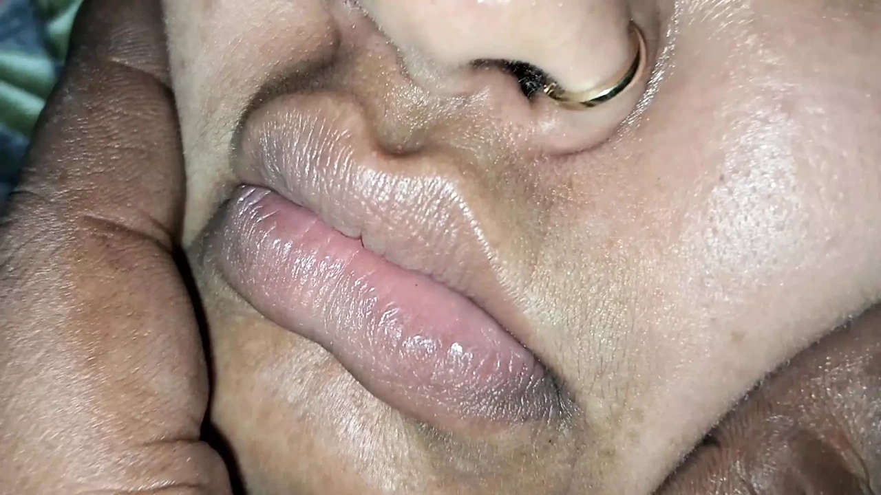 NCR desi bhabhiji want to lick