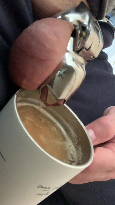 Pisse im kaffee