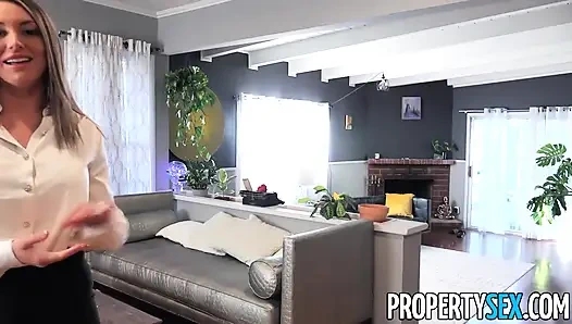 Kayley gunner emlakçı büyük göğüslerini soyunuyor - tıraşlı amcık yolculuğu ve göt boşalması