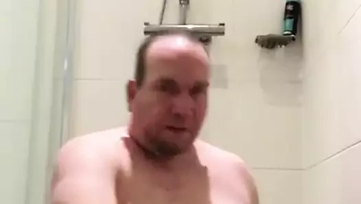 pissing domuz