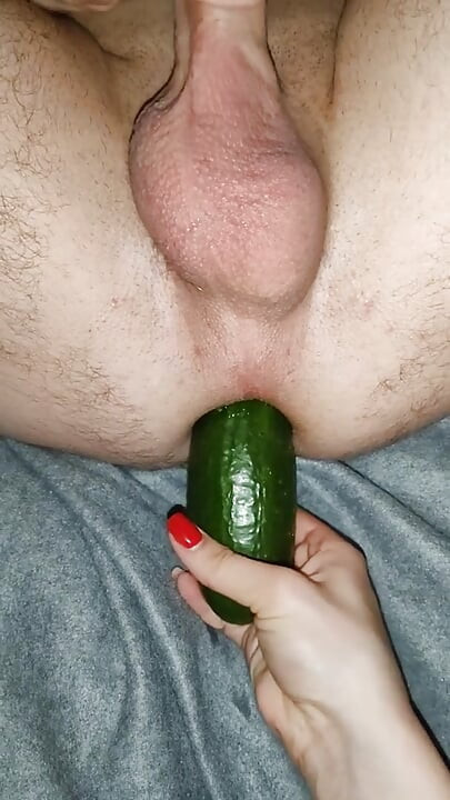 Đít dưa chuột bị vợ tôi đụ