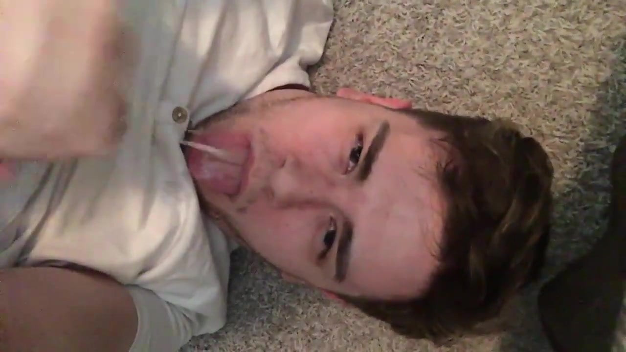 wanker with facecum