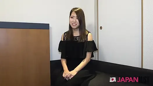 Zierliche kleine titten, asiatischer harter sex und creampie