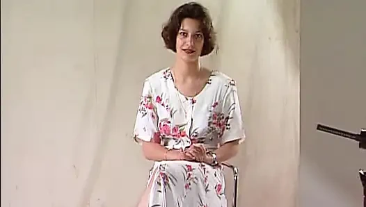 Amateur-schätzchen aus deutschland zeigt beim casting ihre großen titten