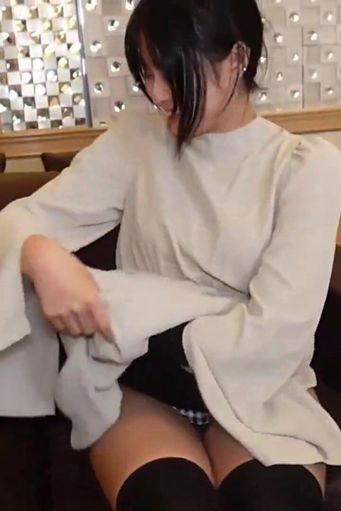 Eine nüchterne schauspielerin mit einer ländlichen erziehung