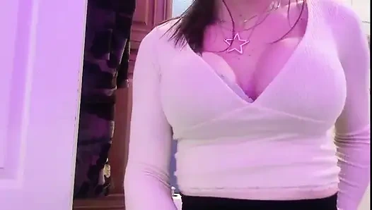 Zoey Portland Pornstar Playing with Her Pussy in the Bathroom Before Court