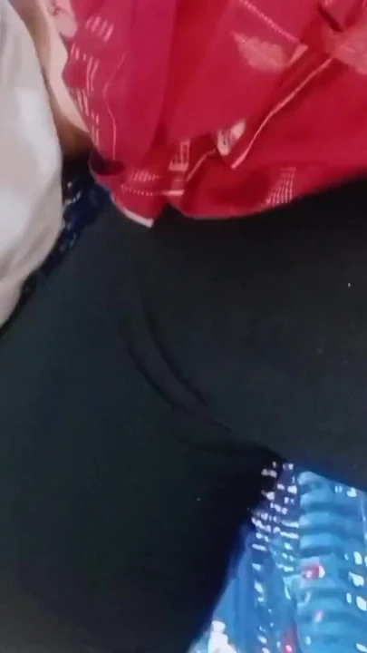 Key moment from "Hijab girl squirming while puffing"